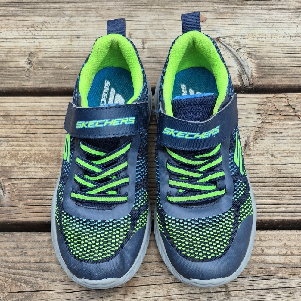 Like New!!!Skechers Kids Sneakers